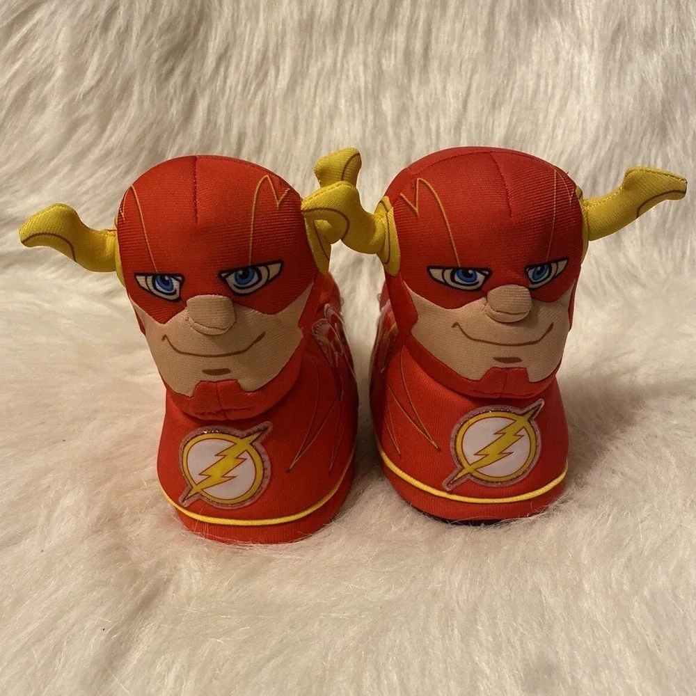 DC Flash Slippers Toddler Little Boys Size 7-8 Red Light Up Slip On Shoes Plush